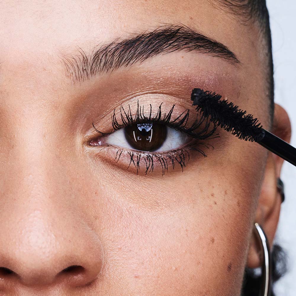 Exxtravert Extreme Volume Mascara - Image 6