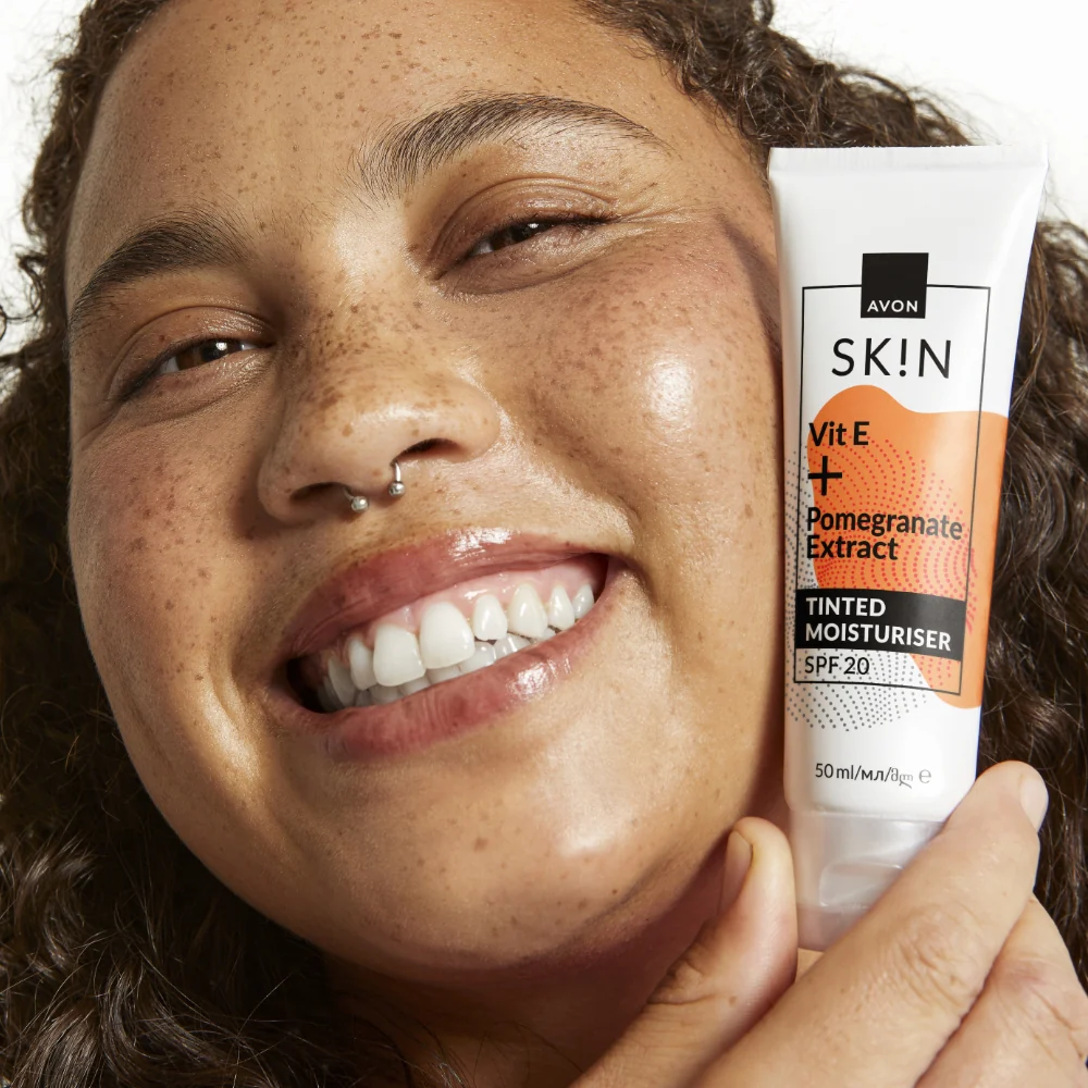 SK!N Tinted Moisturiser SPF 20 - 50 ml - Image 10