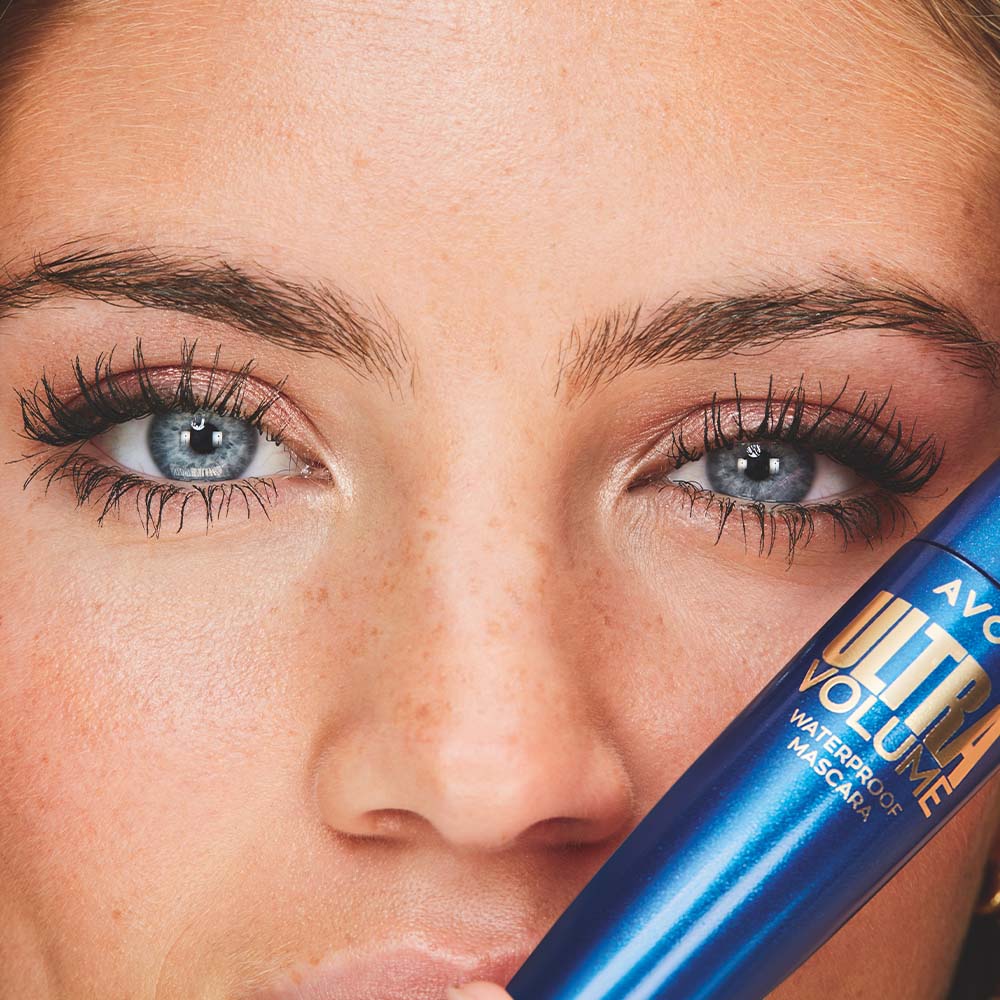 Ultra Volume Waterproof Mascara - Image 4